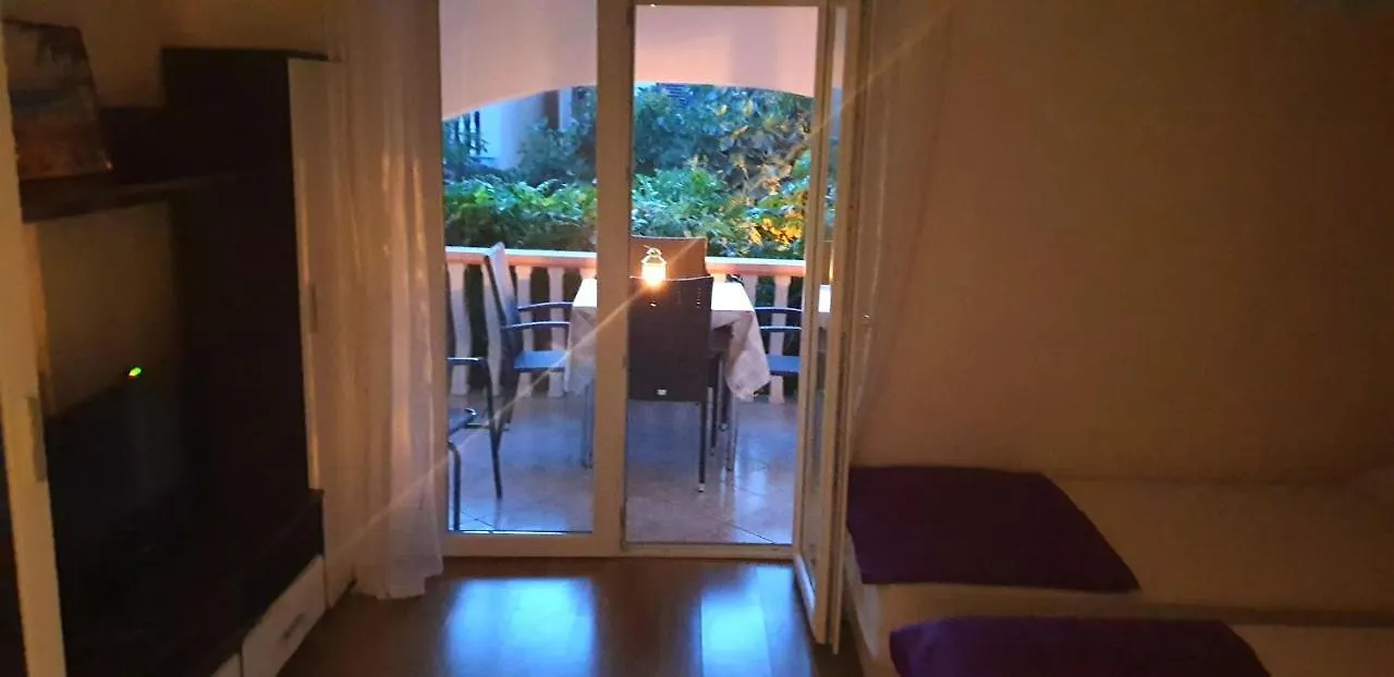 Apartments Kore Vir
